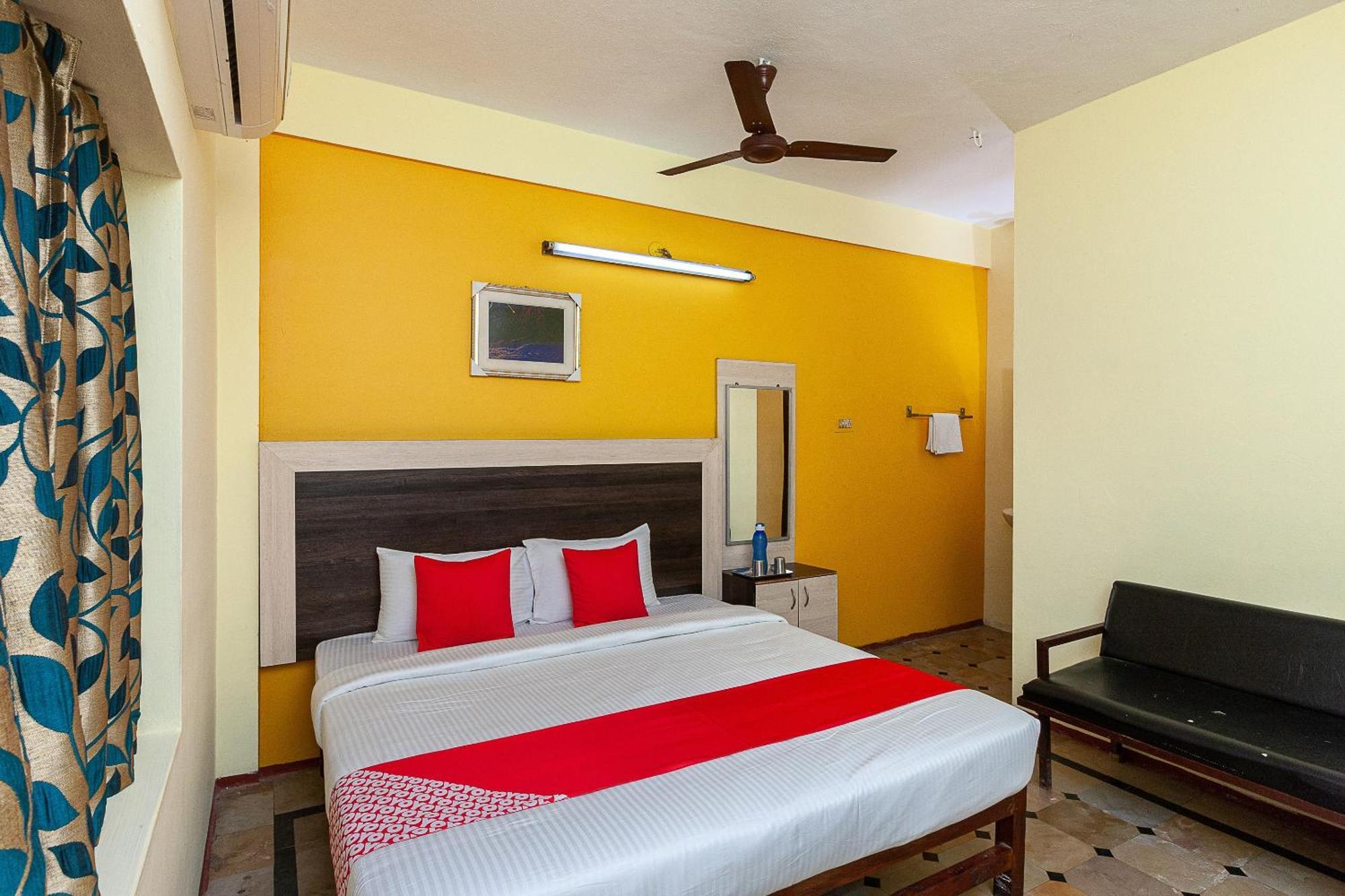 Collection O Ammayi Hotels & Resorts Tiruvannámalaj Kültér fotó