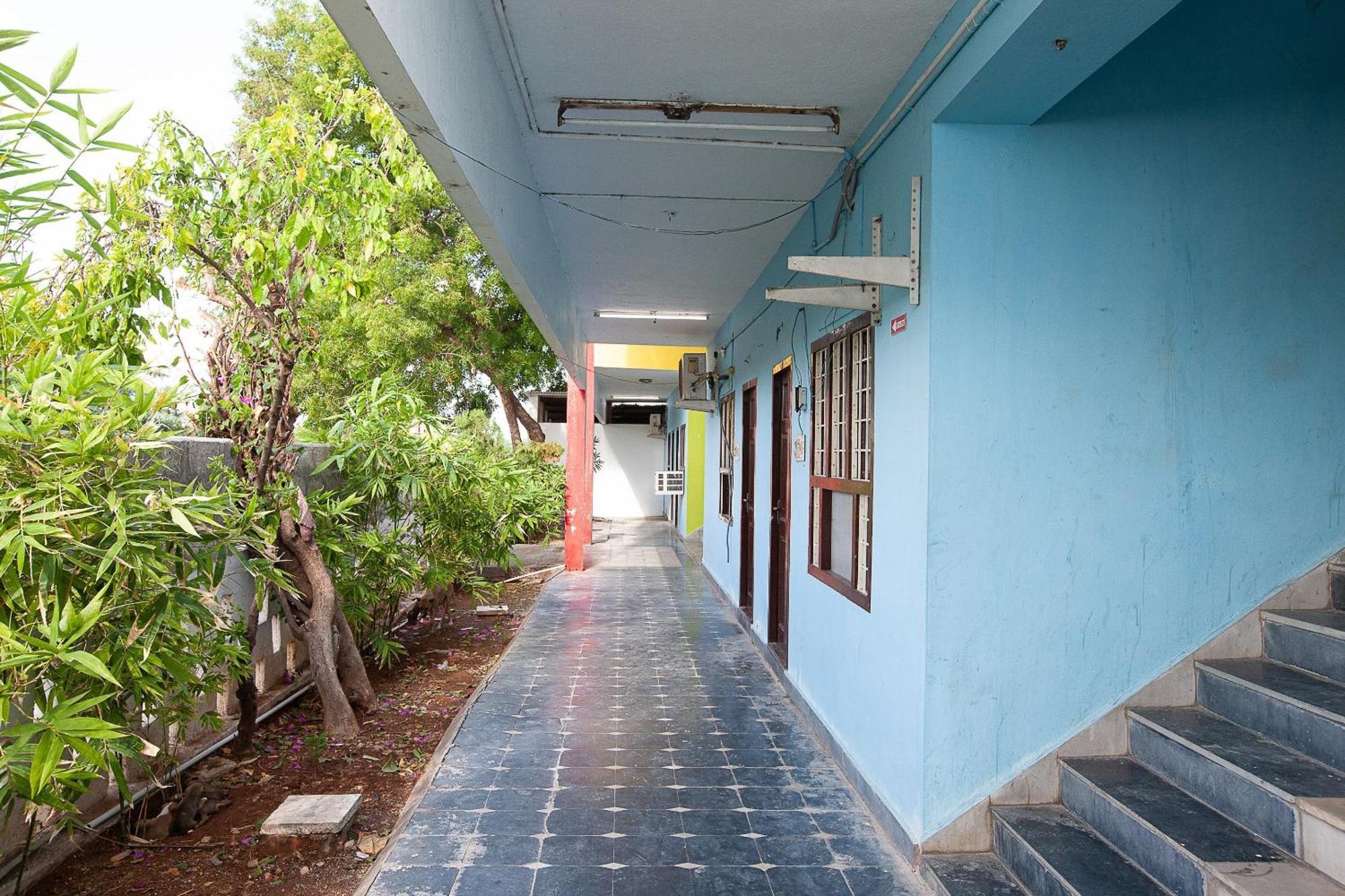Collection O Ammayi Hotels & Resorts Tiruvannámalaj Kültér fotó