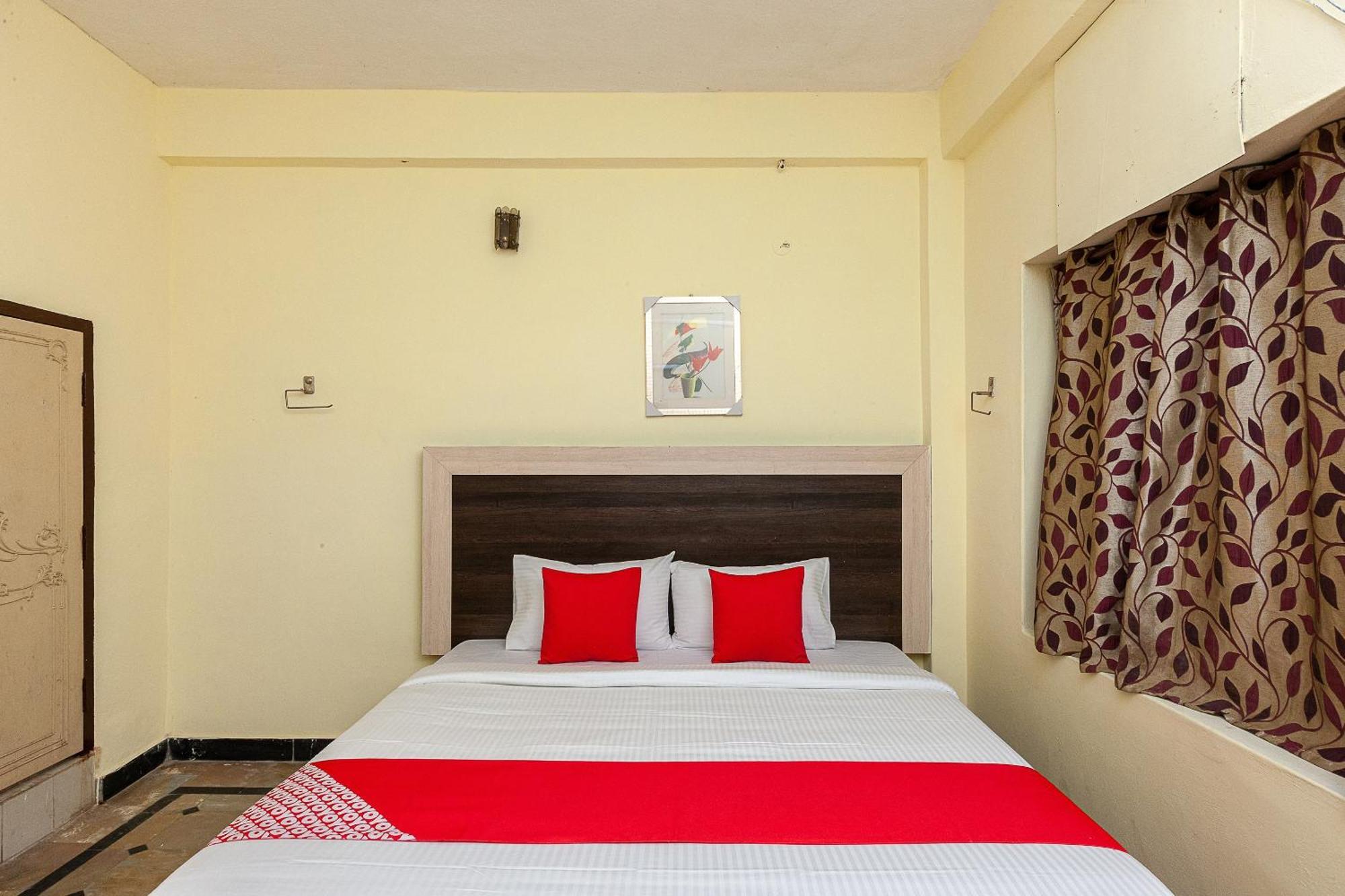 Collection O Ammayi Hotels & Resorts Tiruvannámalaj Kültér fotó