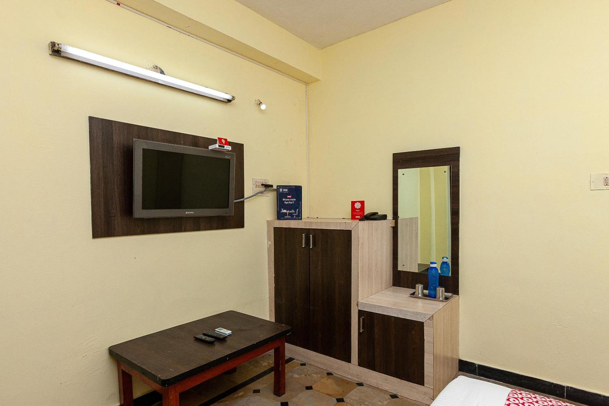 Collection O Ammayi Hotels & Resorts Tiruvannámalaj Kültér fotó