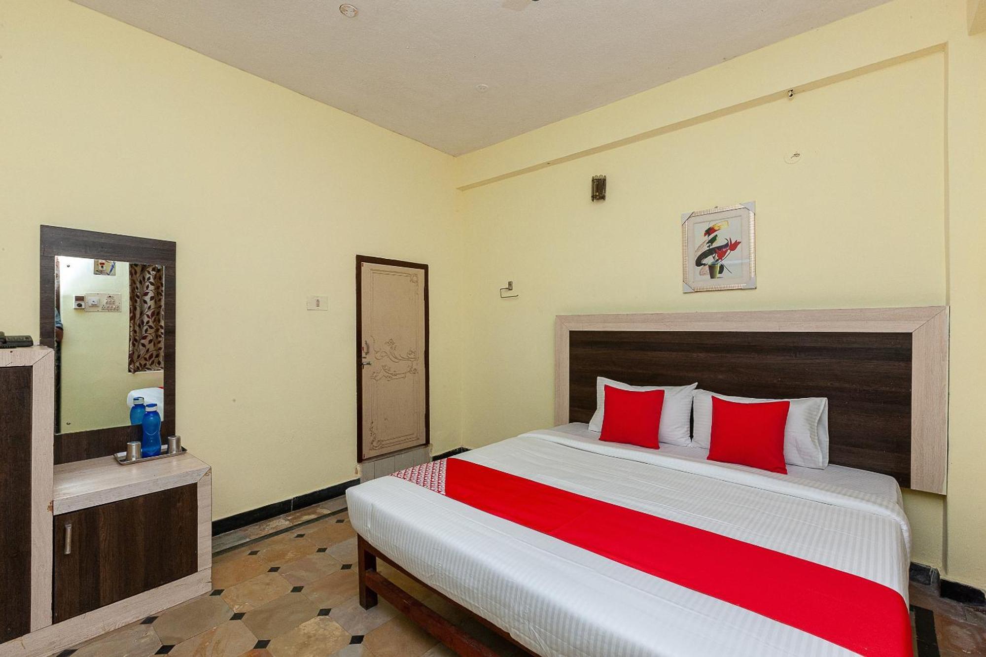 Collection O Ammayi Hotels & Resorts Tiruvannámalaj Kültér fotó